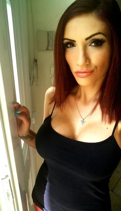 Pornostar Amina Danger