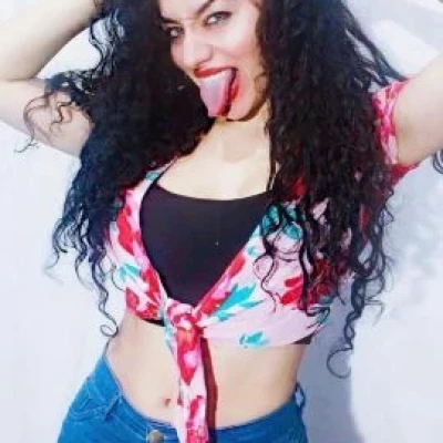 Hot NONI dominatrix