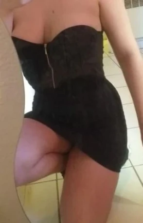 Jolie brune