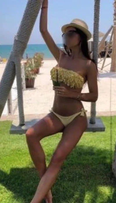 Elite escort Sarah