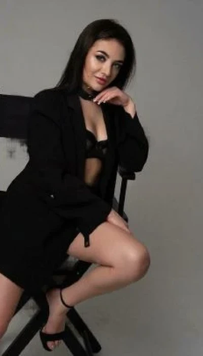 Vika Cannes