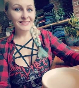 Ariana flora