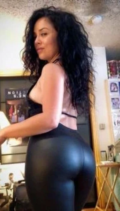 angela