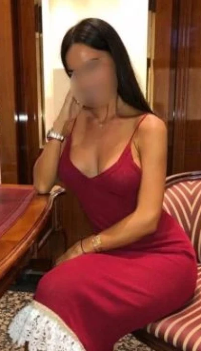 Elite escort Sarah