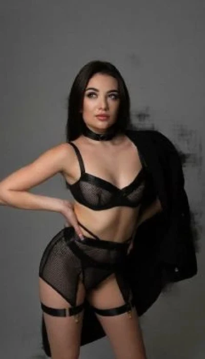 Vika Cannes