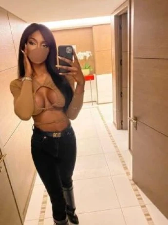 Naomie