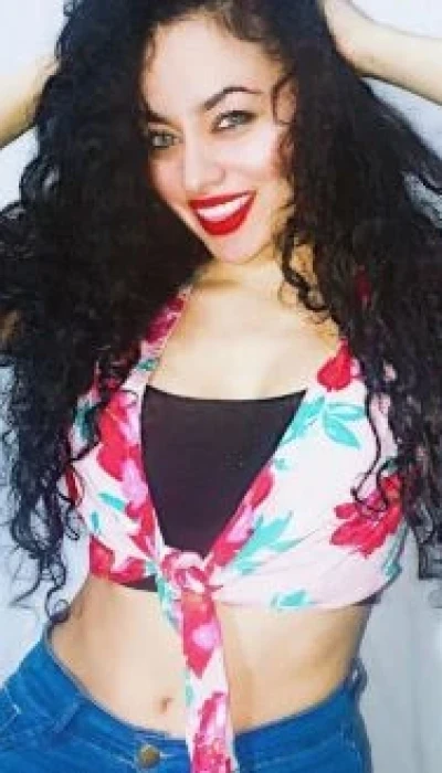 Hot NONI dominatrix