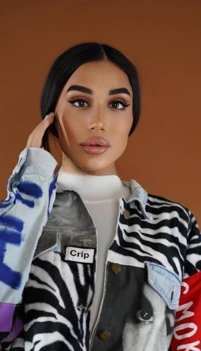 Ladyboy Leya