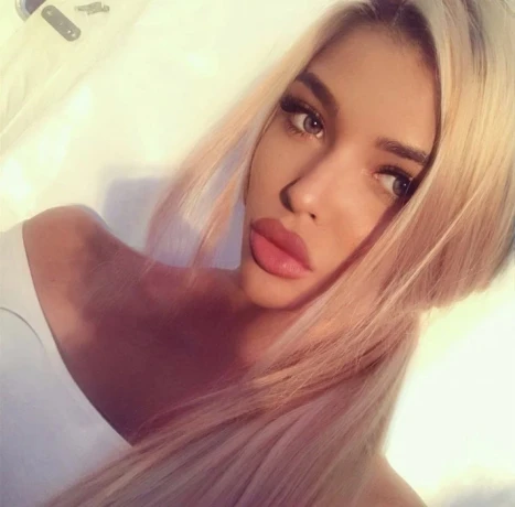 Nikolette Super Beauty