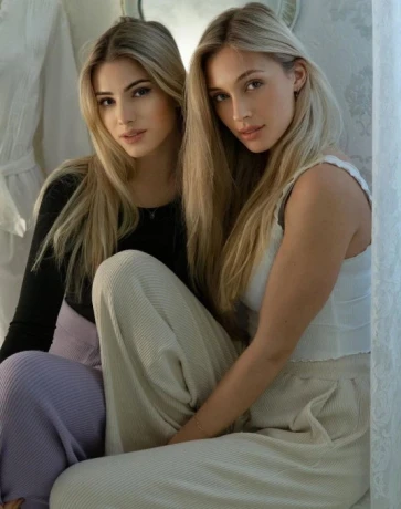Trudy & Carmela "duo with girl"