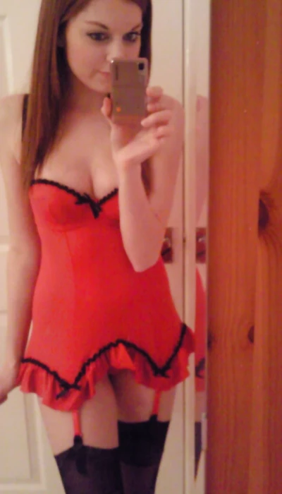 Hot Aurelie