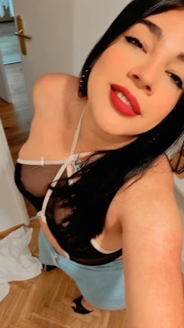 Monica Jolie