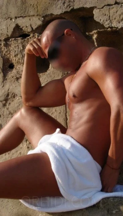 Couple Latina