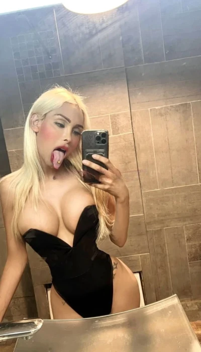Mia K