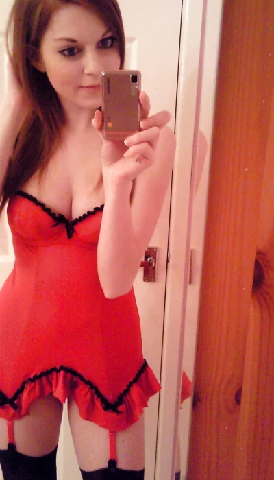 Hot Aurelie