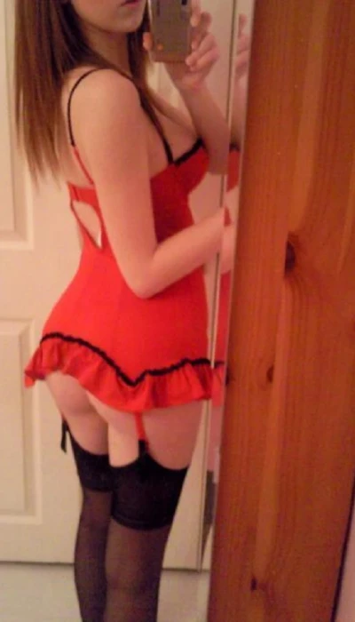 Hot Aurelie