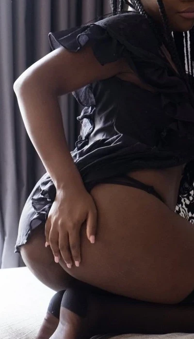 Alia Adore