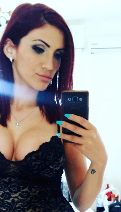 Pornostar Amina Danger