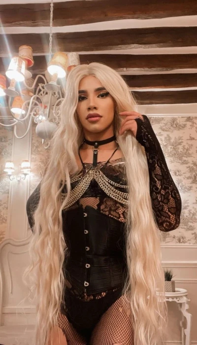 Emma Jolie