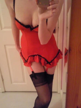 Hot Aurelie