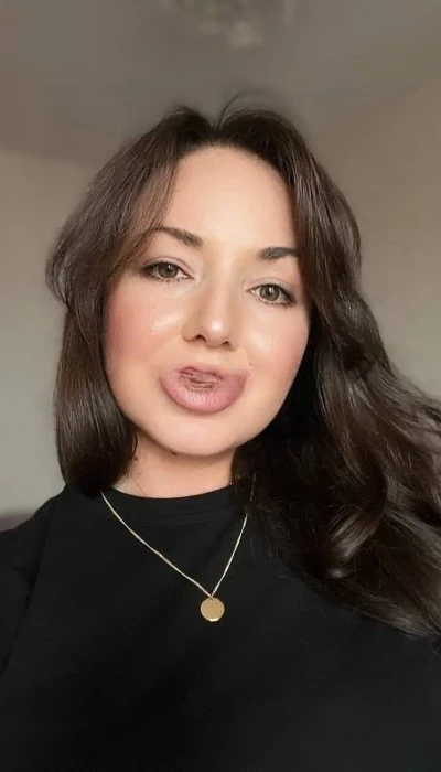 Mia
