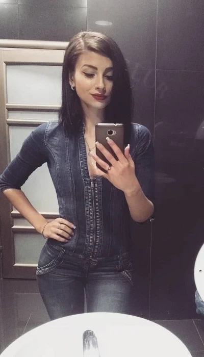 Lena Amatour