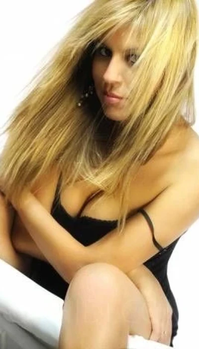 VALENTINA_Hot