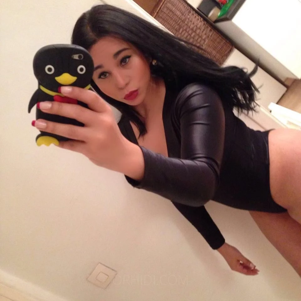 Sexy GIRL Ledah PROVOCATRICE