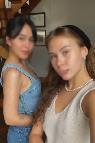 Jane & Alexandra "duo with girl"