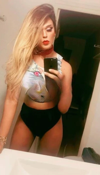 Izabella Jolie