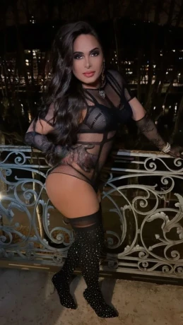 Nicole latina