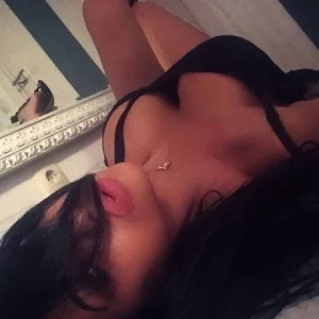 Suzanaa