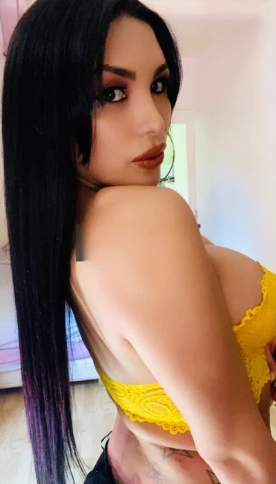 Stephany Bell