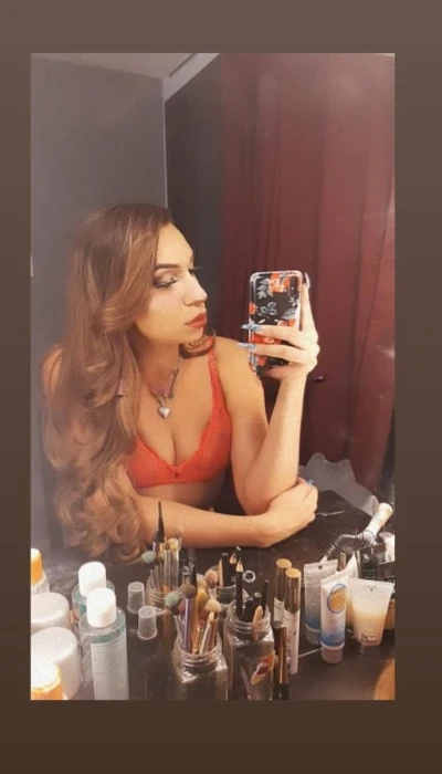 Victoria Rousse