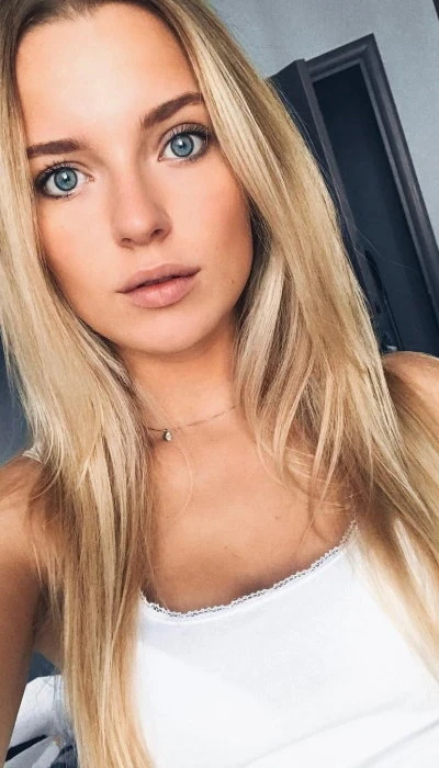 Vivianna Paris