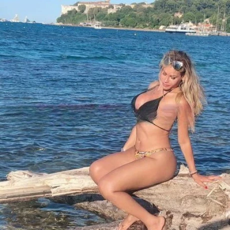 Tays Coelho