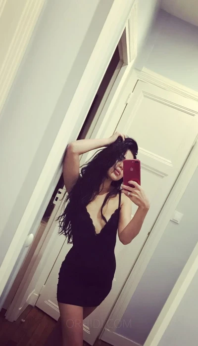 Karina_Poupee
