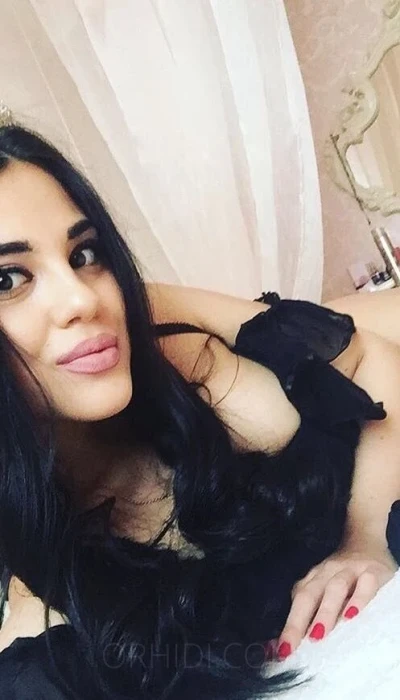 Karina_Poupee
