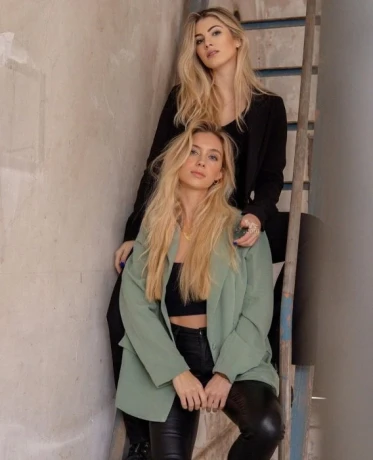 Trudy & Carmela "duo with girl"