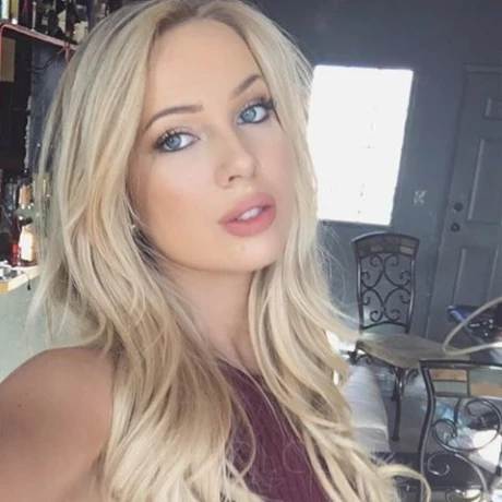 Mashenka blonde russe