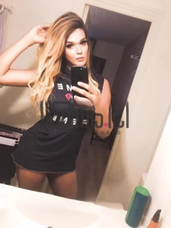 Izabella Jolie